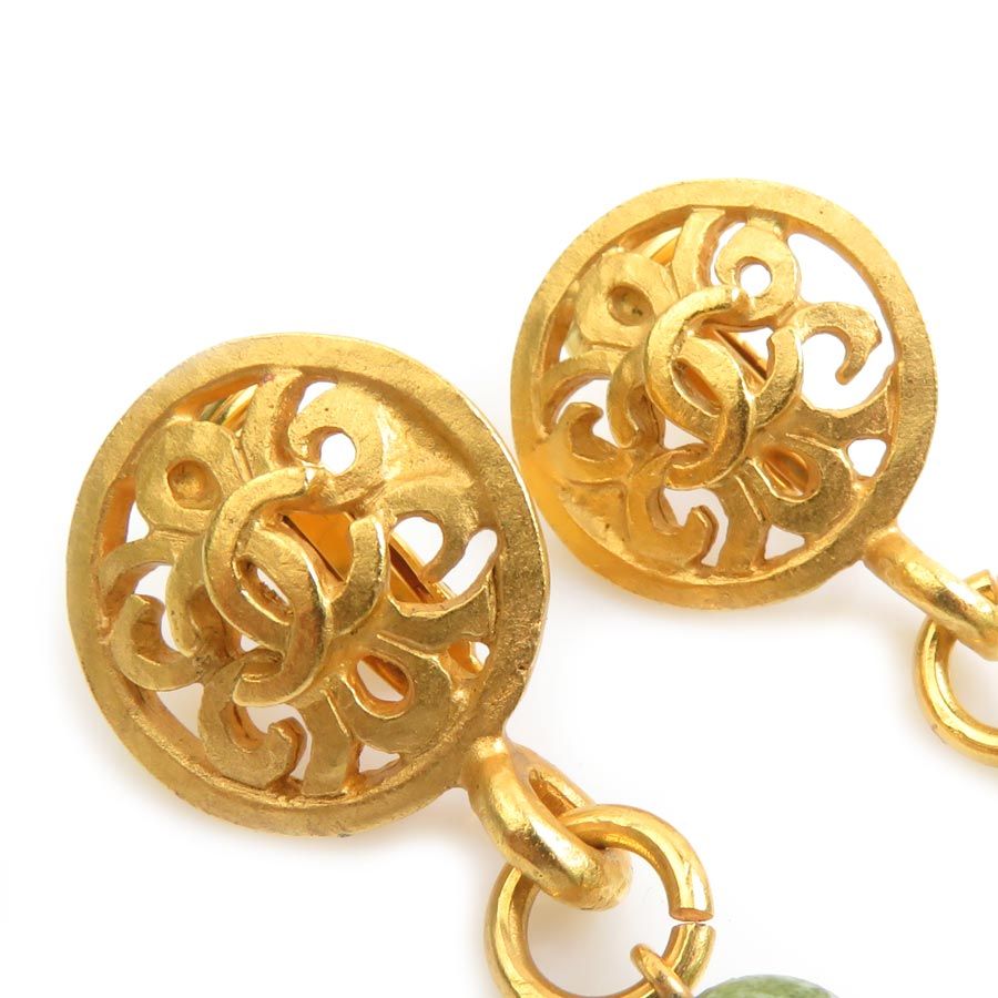 Chanel Earrings CC Logo — view 3