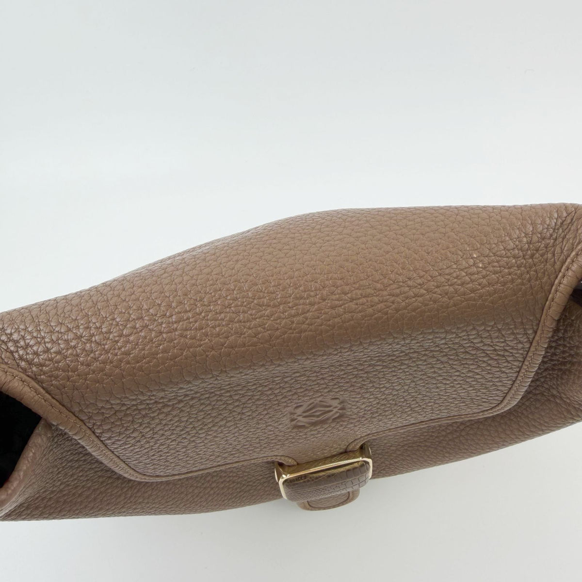 Loewe Anagram Embossed Flap Buckle Shoulder Bag Leather Greige Gold Vintage — view 5