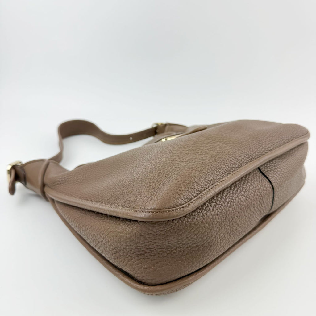 Loewe Anagram Embossed Flap Buckle Shoulder Bag Leather Greige Gold Vintage — view 7