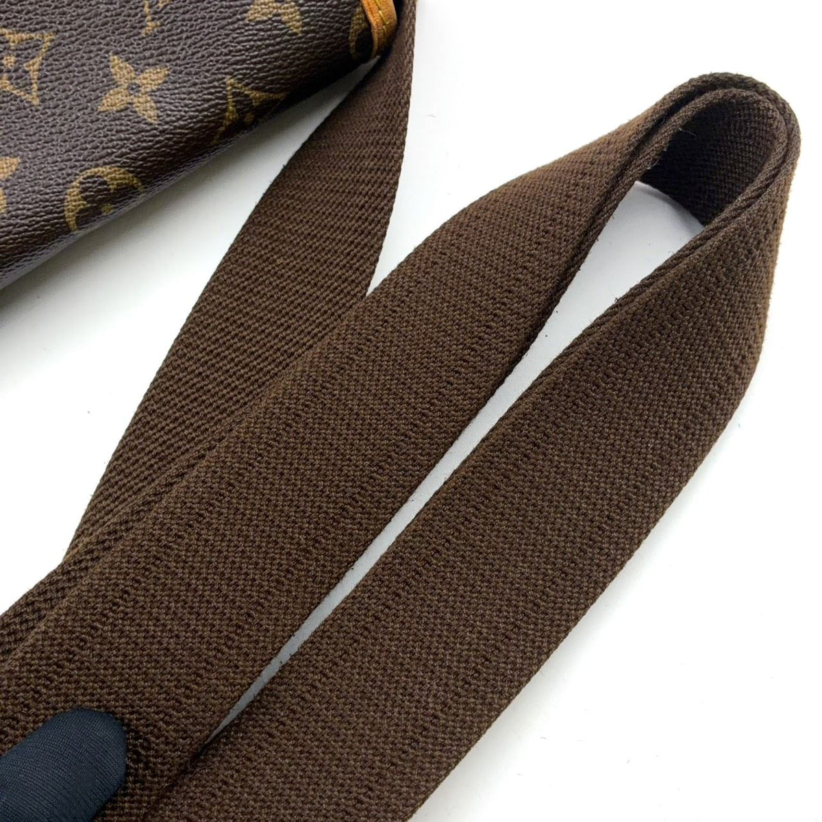 Louis Vuitton Messenger PM Bosphore Monogram Leather Brown Shoulder Bag Gold — view 5