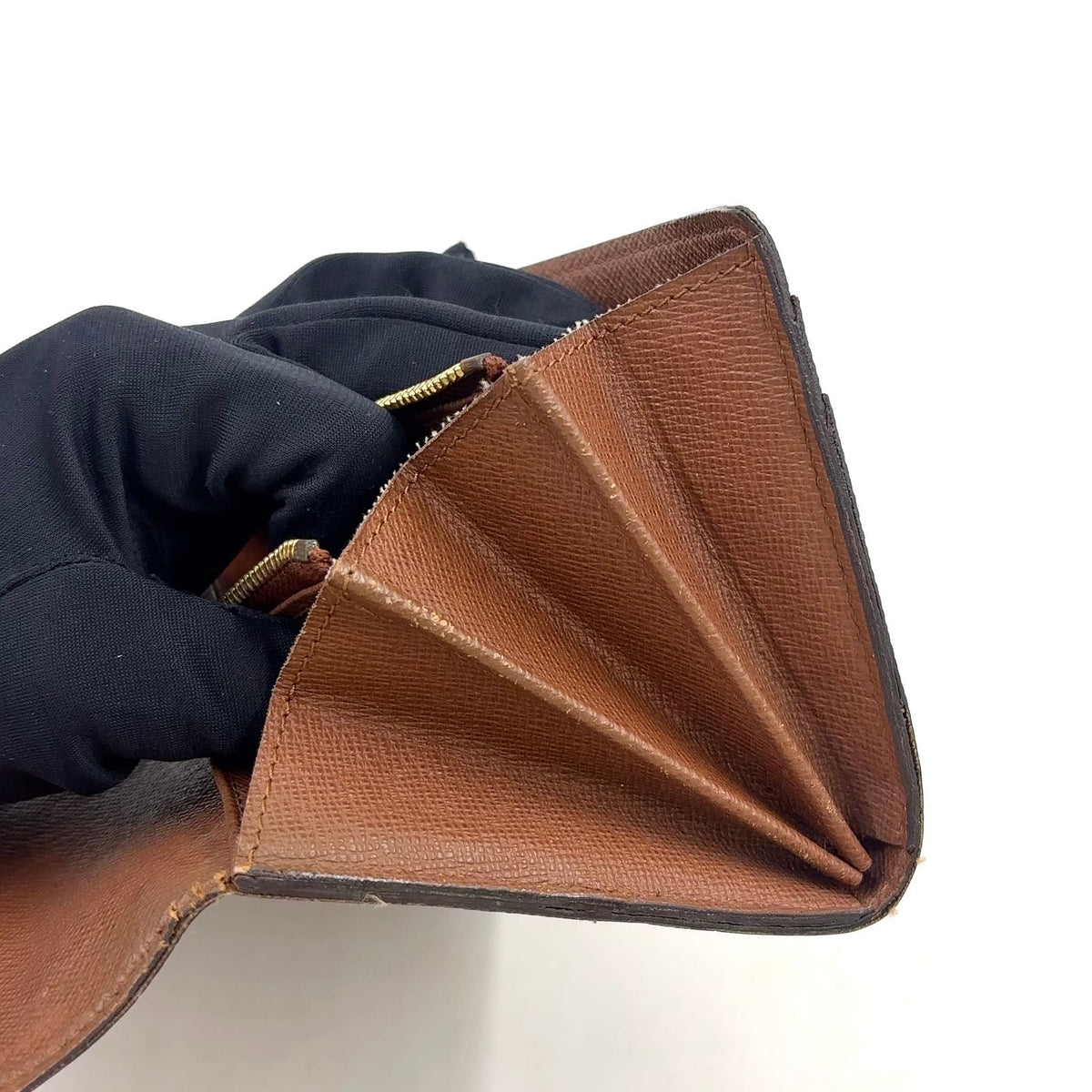 Louis Vuitton Portefeuille Sarah Monogram Leather Brown Bifold Wallet Gold — view 7
