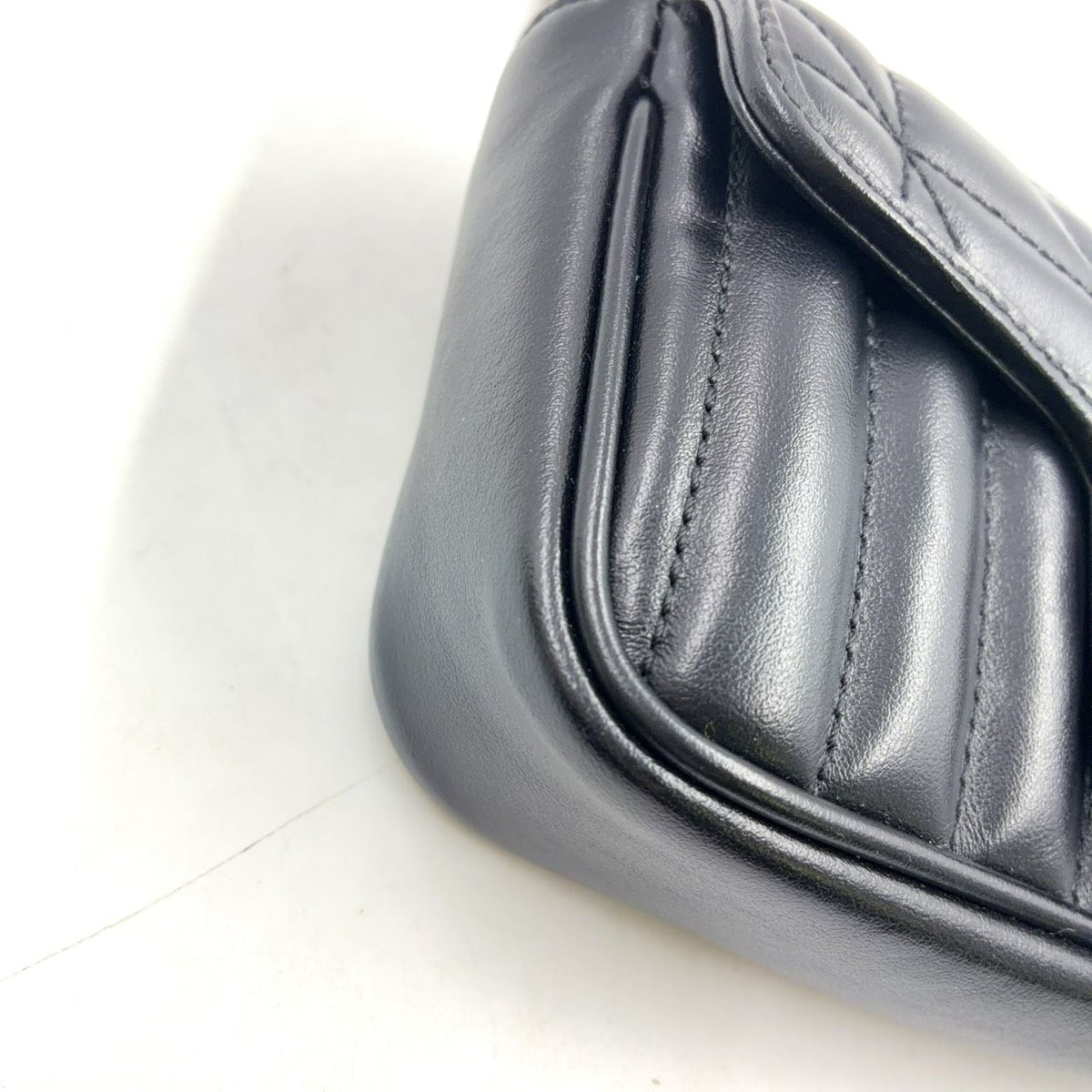 Gucci GG Marmont Mini Bag Chain Leather Black Silver — view 8