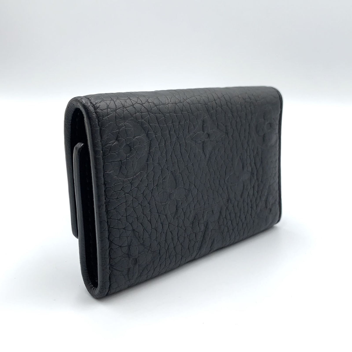 Louis Vuitton Multicles 6 Enabled Taurillon Leather Black Key Case Silver Key — view 2