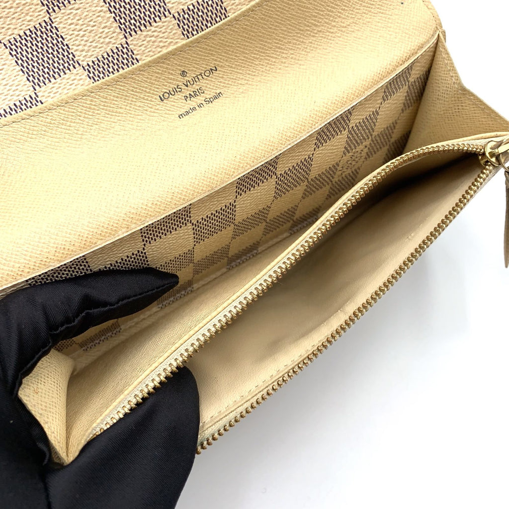 Louis Vuitton Azur Portefeuille Emily Leather White Bifold Wallet Gold — view 3