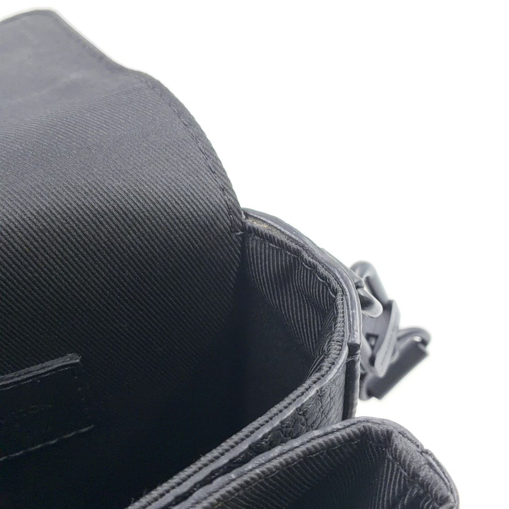 Louis Vuitton S Lock Vertical Wearable Wallet Leather Black Shoulder Bag — view 6