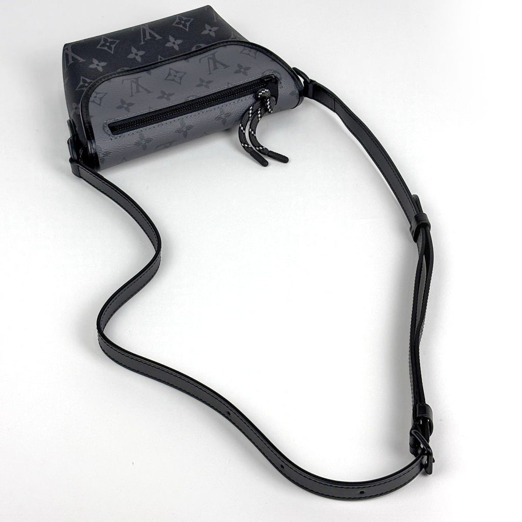 Louis Vuitton Pulse Wearable Wallet Shoulder Bag Monogram Eclipse Noir — view 5