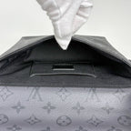 Louis Vuitton Pulse Wearable Wallet Shoulder Bag Monogram Eclipse Noir — view 7