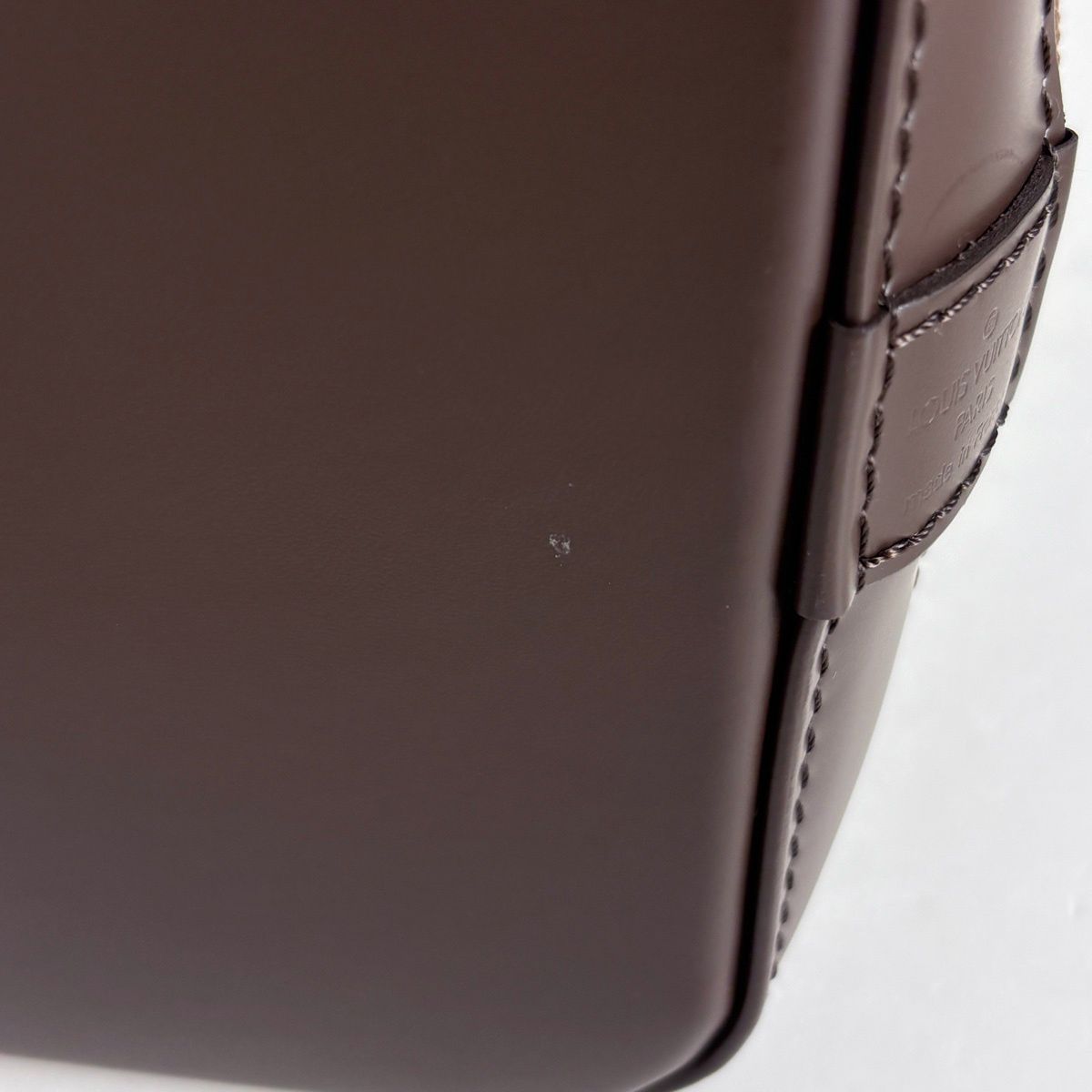 Louis Vuitton Alma Handbag Damier Brown — view 4