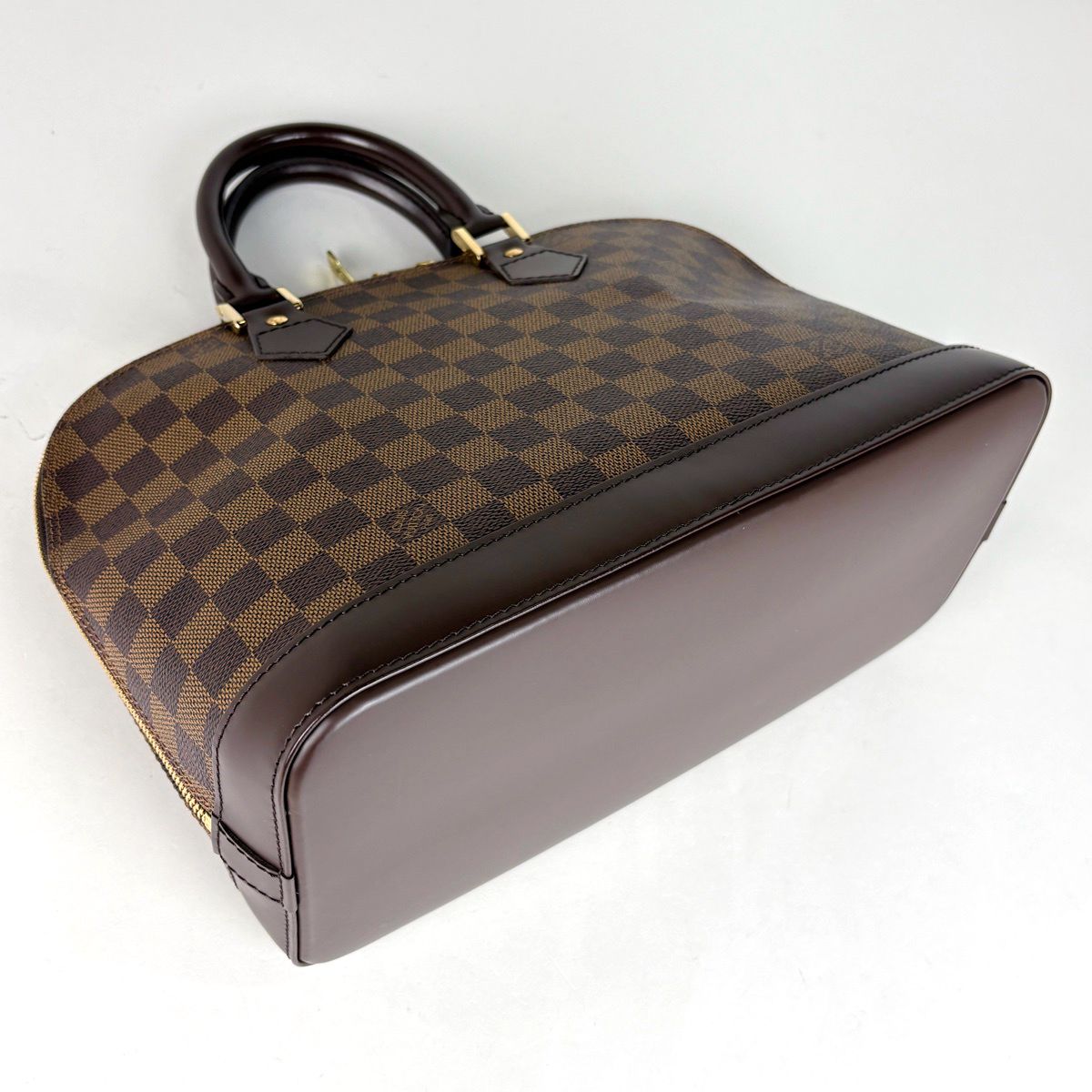 Louis Vuitton Alma Handbag Damier Brown — view 2