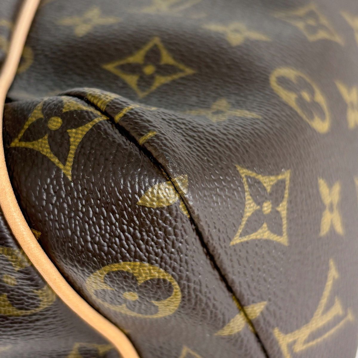Louis Vuitton Totally MM Tote Shoulder Bag Monogram Brown — view 3