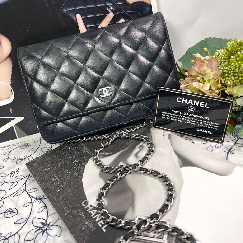 Chanel Chain Wallet Black Quilted Shoulder Bag — view 2