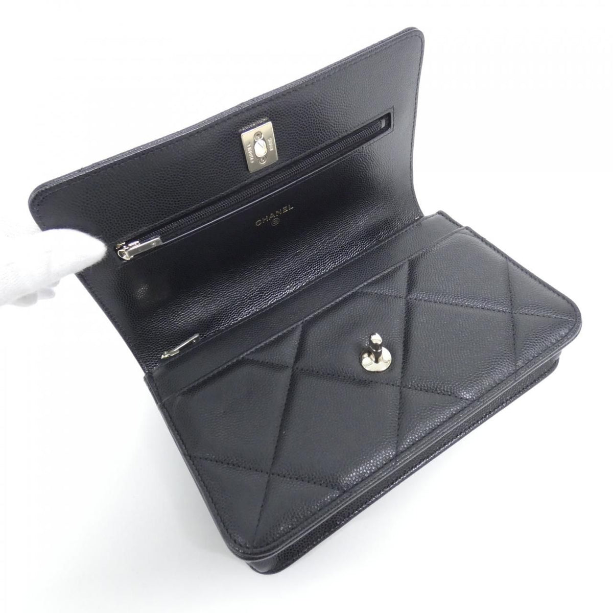 Chanel Chain Wallet Shoulder Bag — view 6