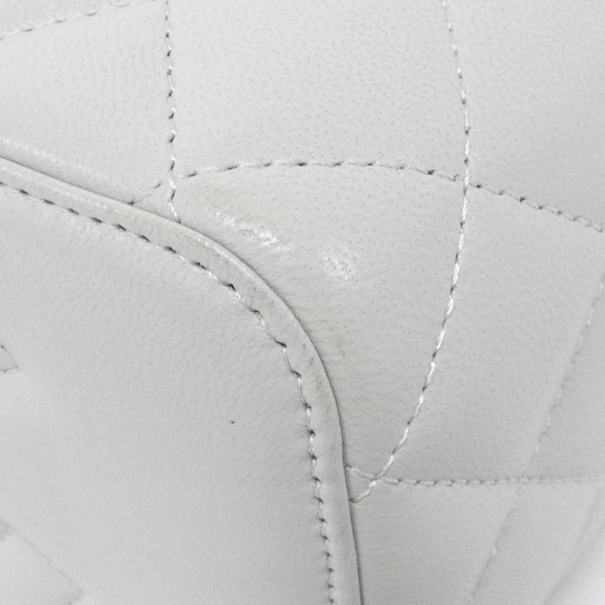 Chanel Bag Handbag Gray — view 3