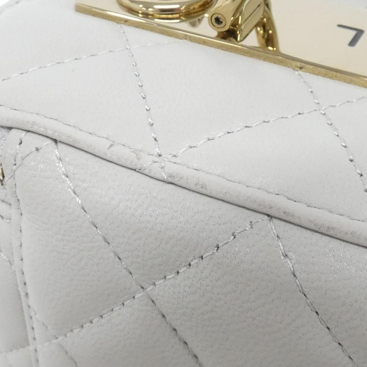 Chanel Bag Handbag Gray — view 4