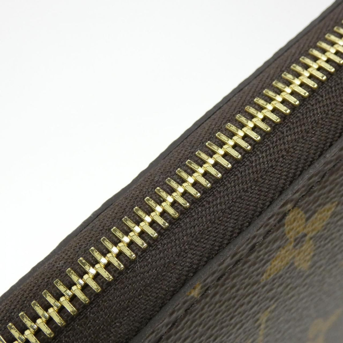 Louis Vuitton Monogram Zippy Wallet — view 3