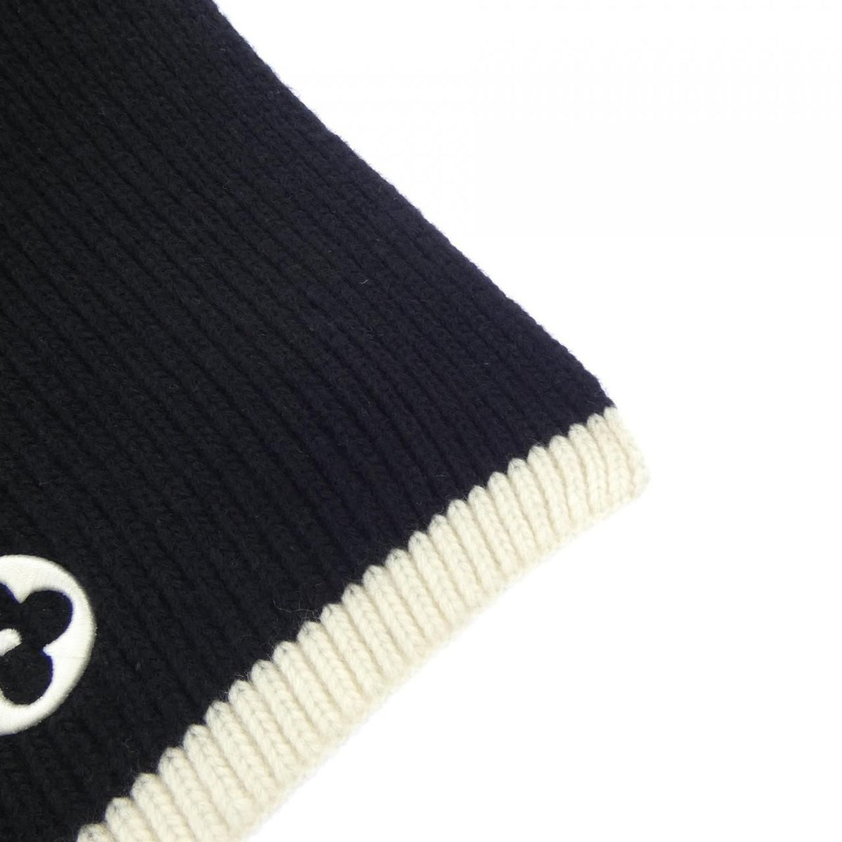 Louis Vuitton LV Head Line Scarf — view 2