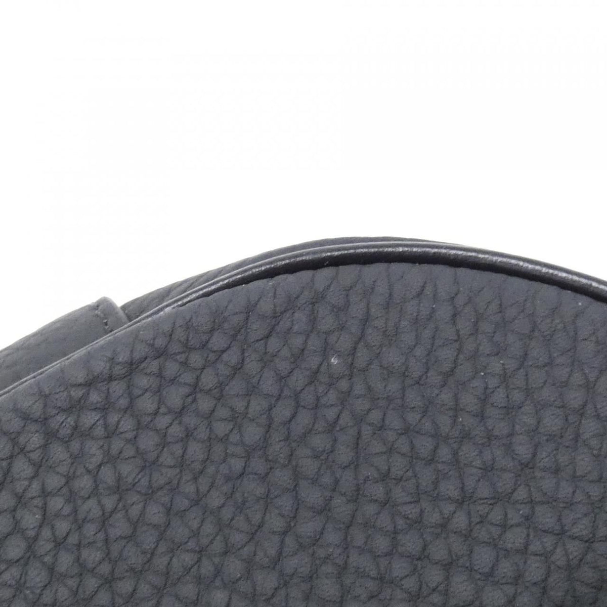 Louis Vuitton Taurillon Christopher Tote Bag — view 3
