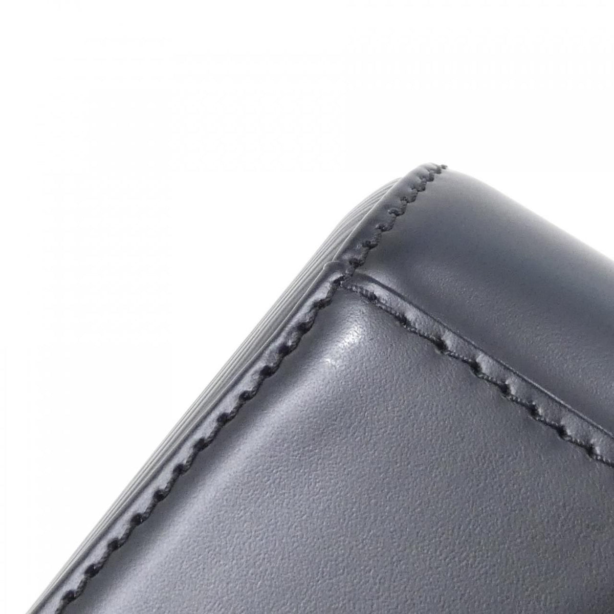 Louis Vuitton Epi Jasmine Bag — view 3