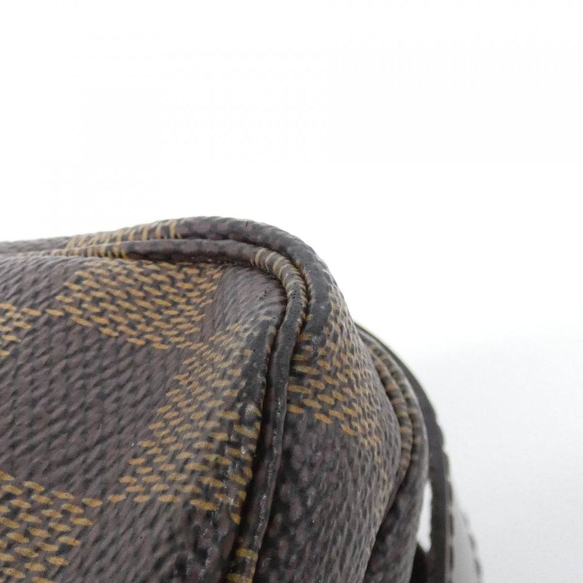 Louis Vuitton Damier Naviglio Shoulder Bag — view 3