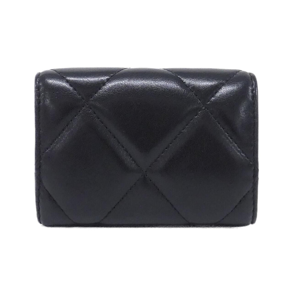Chanel 19 Line Wallet — view 2