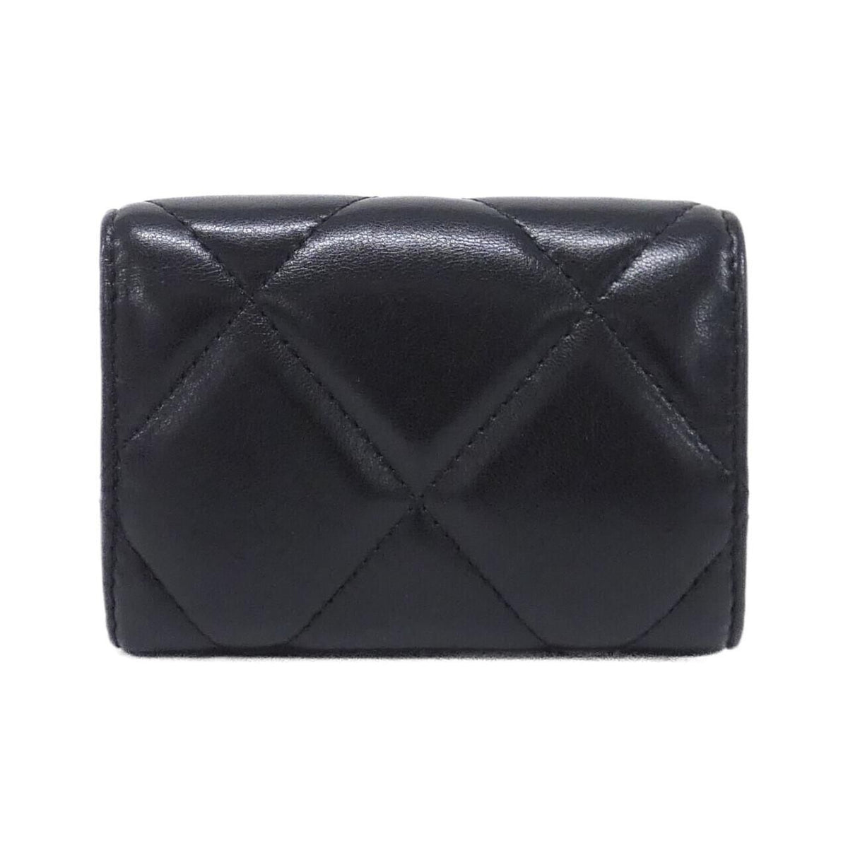 Chanel 19 Line Wallet — view 2