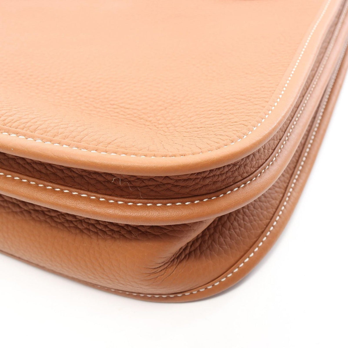 Hermes Shoulder Bag Evelyne 3 Trois PM Gold Leather — view 6