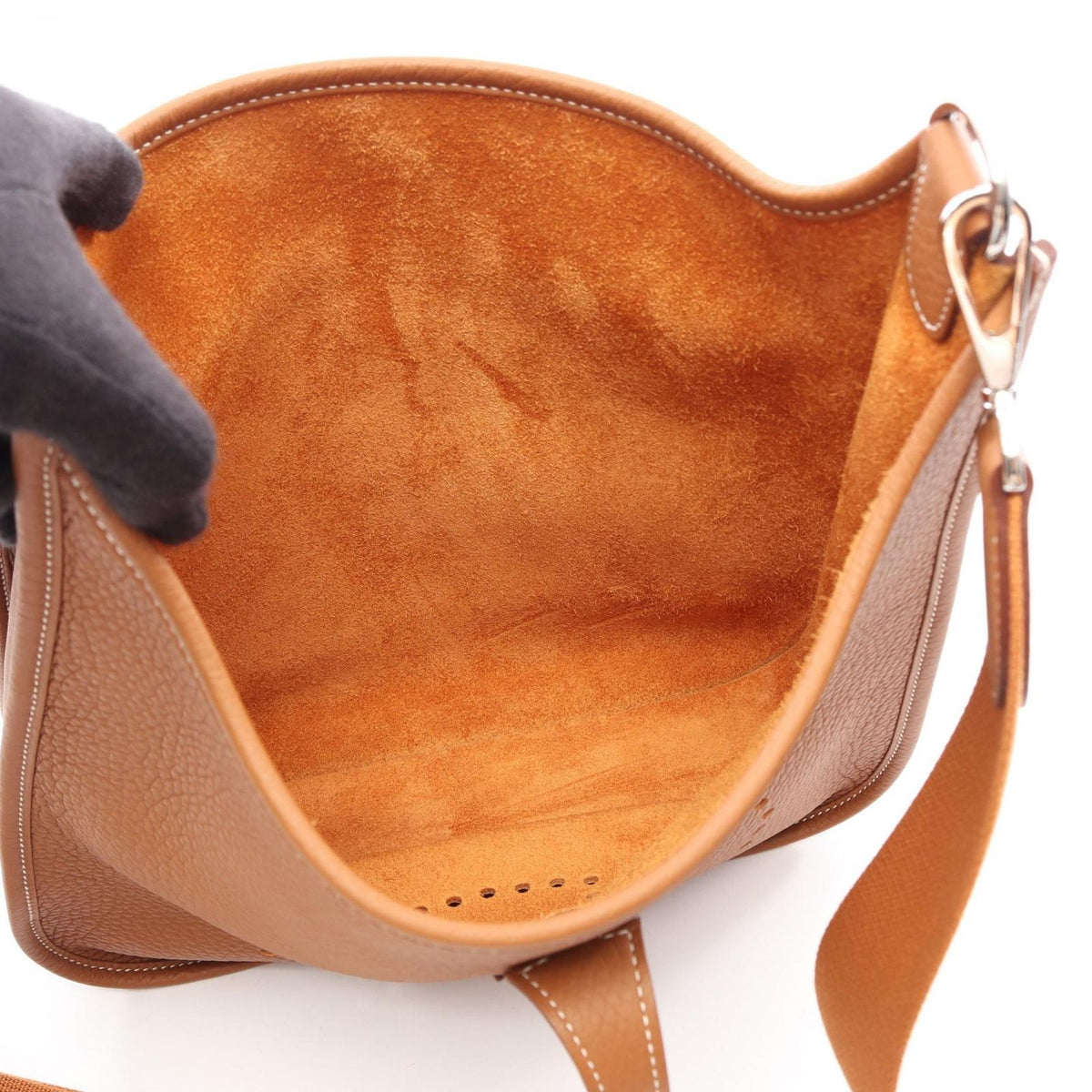 Hermes Shoulder Bag Evelyne 3 Trois PM Gold Leather — view 3