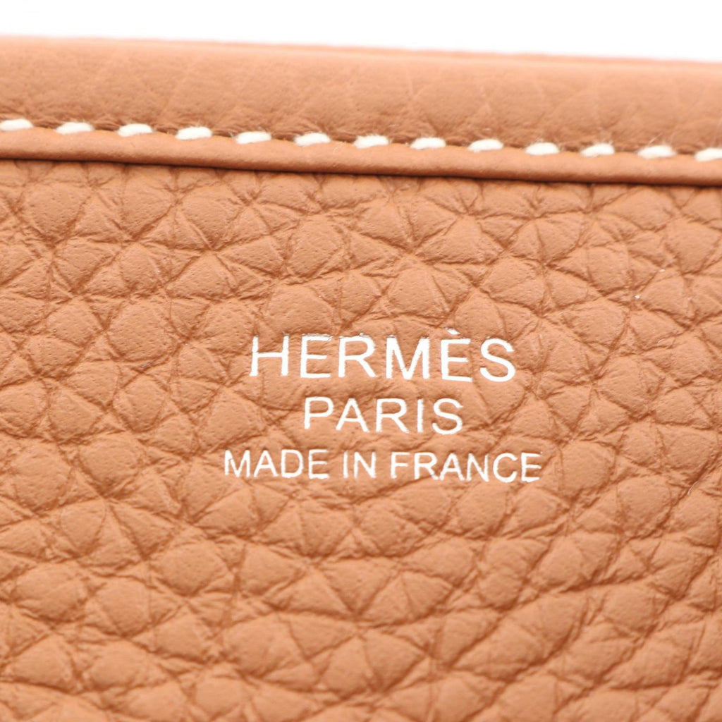 Hermes Shoulder Bag Evelyne 3 Trois PM Gold Leather — view 4