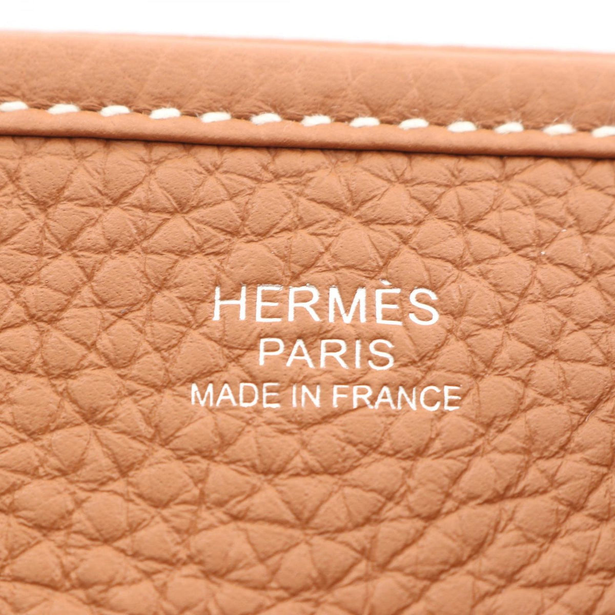Hermes Shoulder Bag Evelyne 3 Trois PM Gold Leather — view 4
