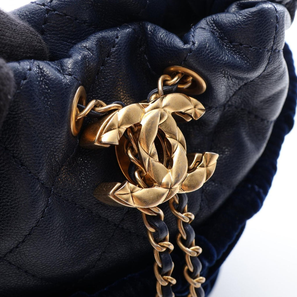 Chanel Shoulder Bag Quilted Drawstring Mini Navy Leather Fabric — view 8