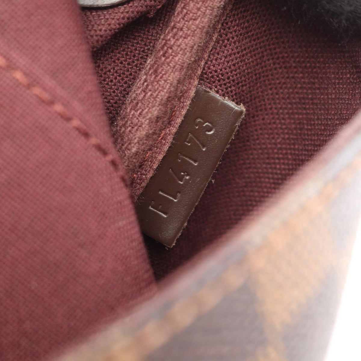 Louis Vuitton Handbag Favorite PM Leather — view 5