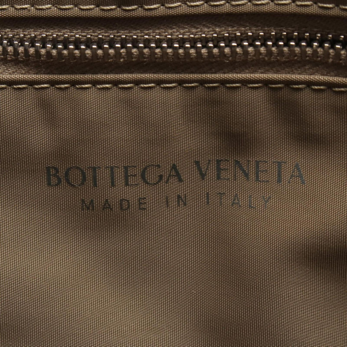 Bottega Veneta Shoulder Bag Padded Tech Cassette Khaki Nylon Large — view 4