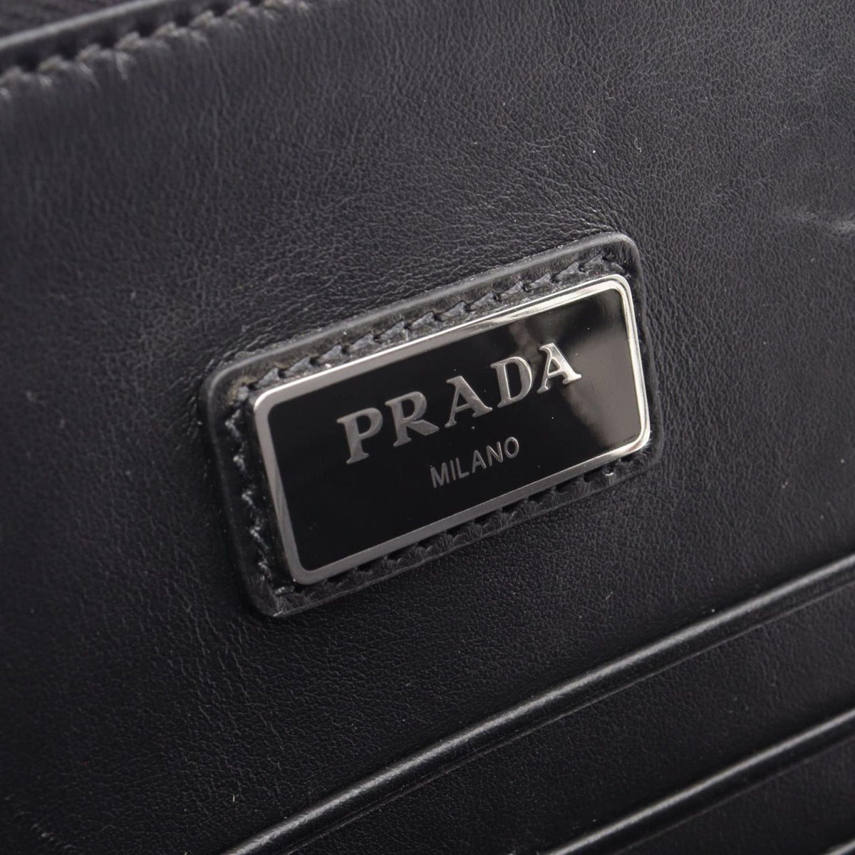Prada Clutch Saffiano Travel Black Leather — view 4