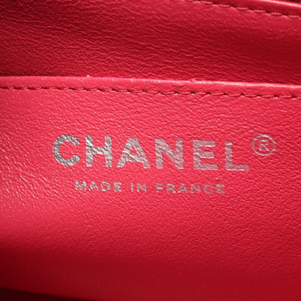 Chanel Shoulder Bag Mini Quilted Rose Pink Lambskin Chain — view 4