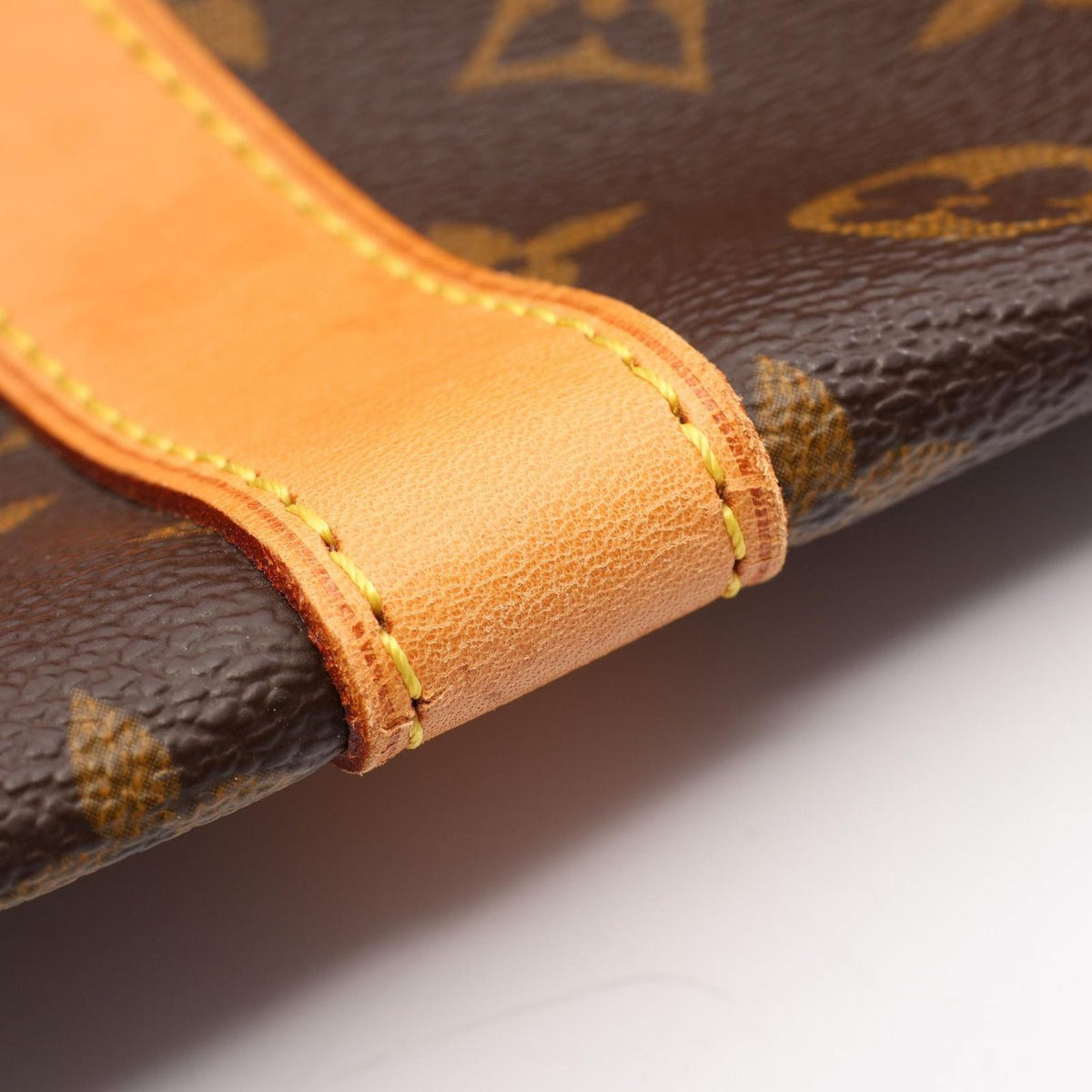 Louis Vuitton Boston Bag Keepall 60 Monogram Leather — view 7