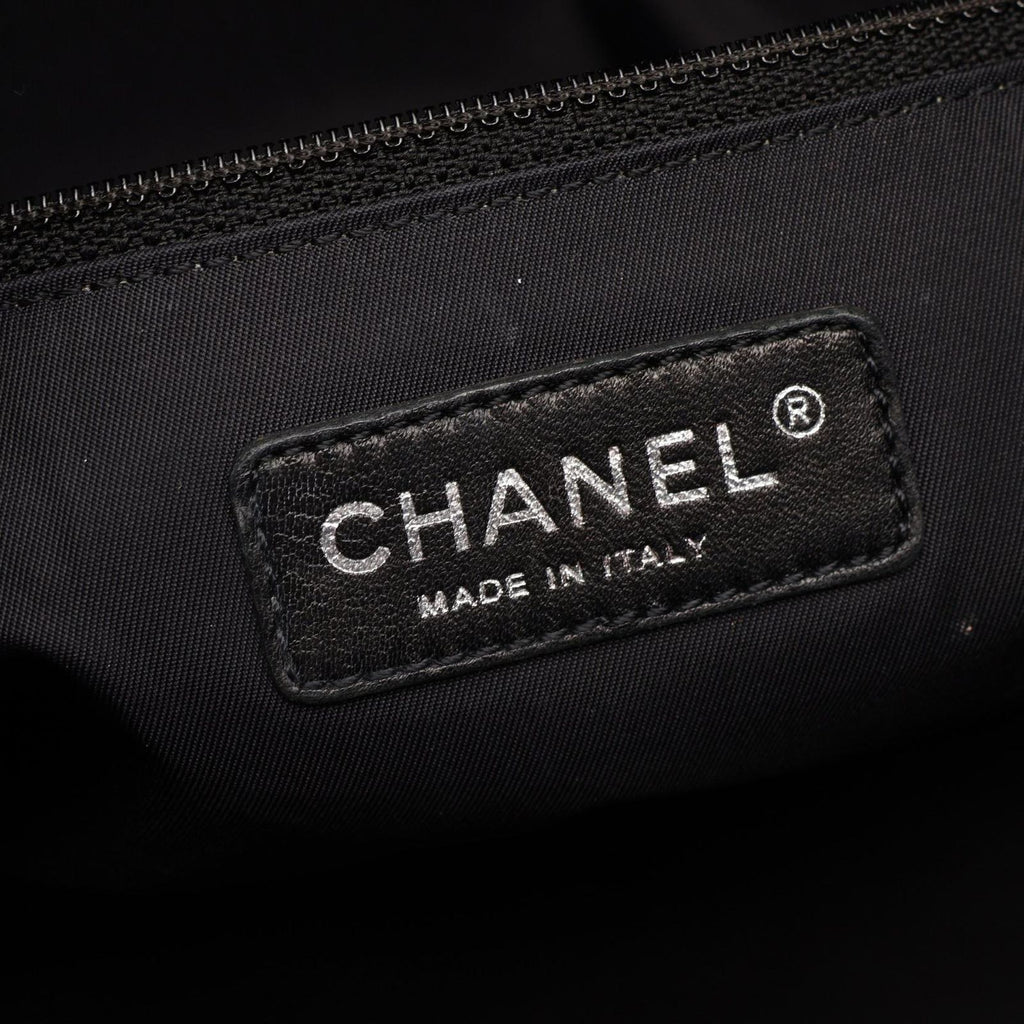 Chanel Tote Bag Paris Biarritz GM Black Leather GM — view 4