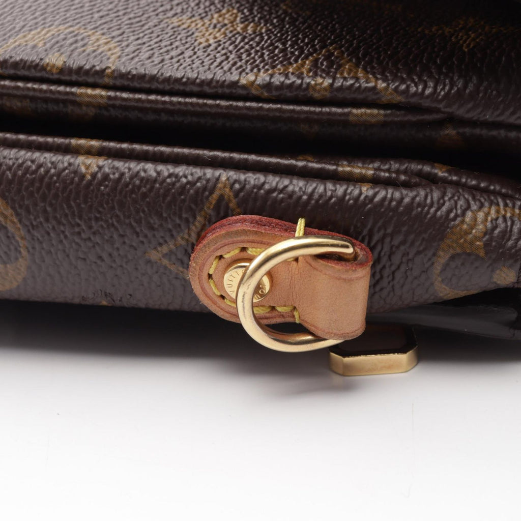 Louis Vuitton Handbag Pochette Metis MM Monogram Leather — view 8