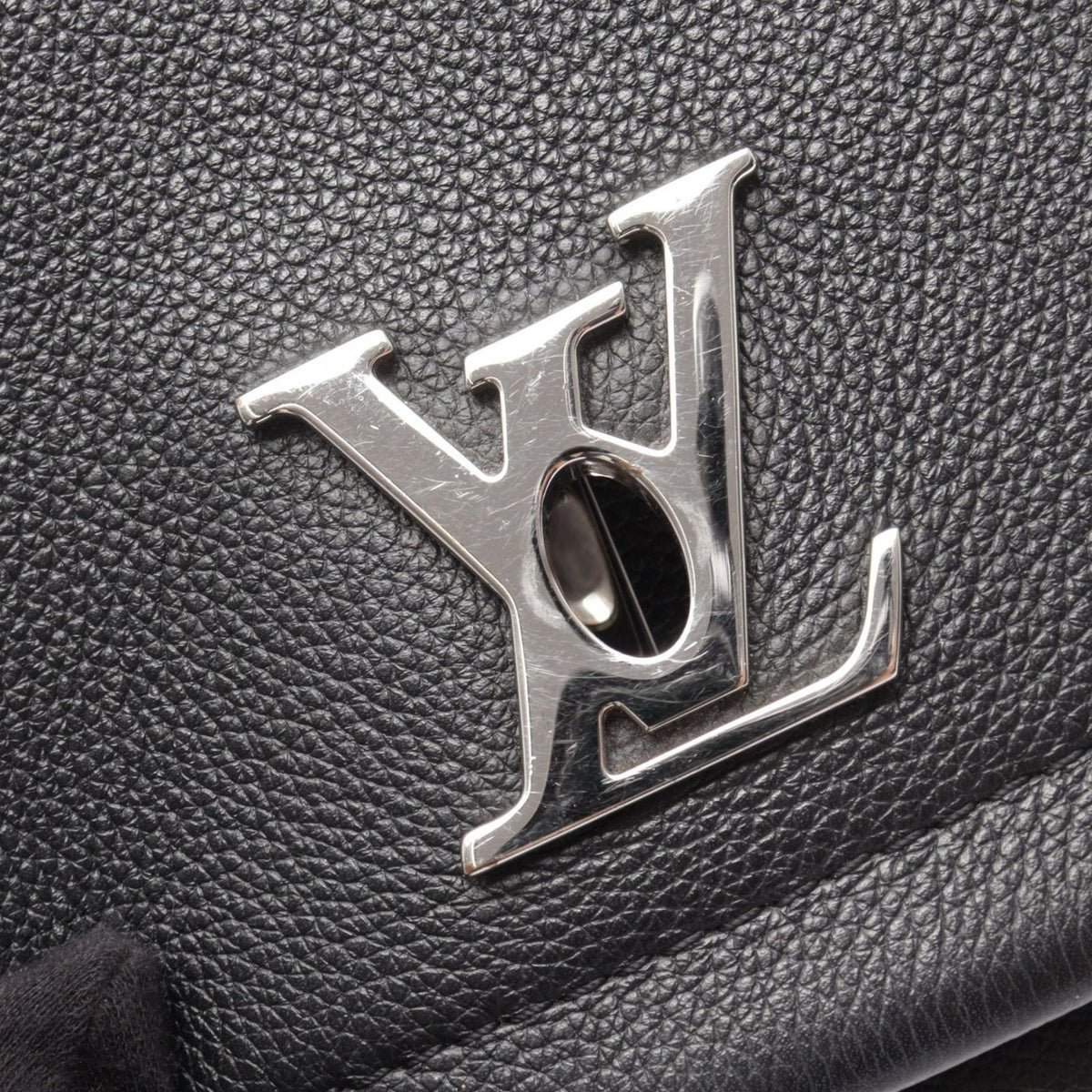 Louis Vuitton Handbag Lockme 2 BB Noir Leather — view 6