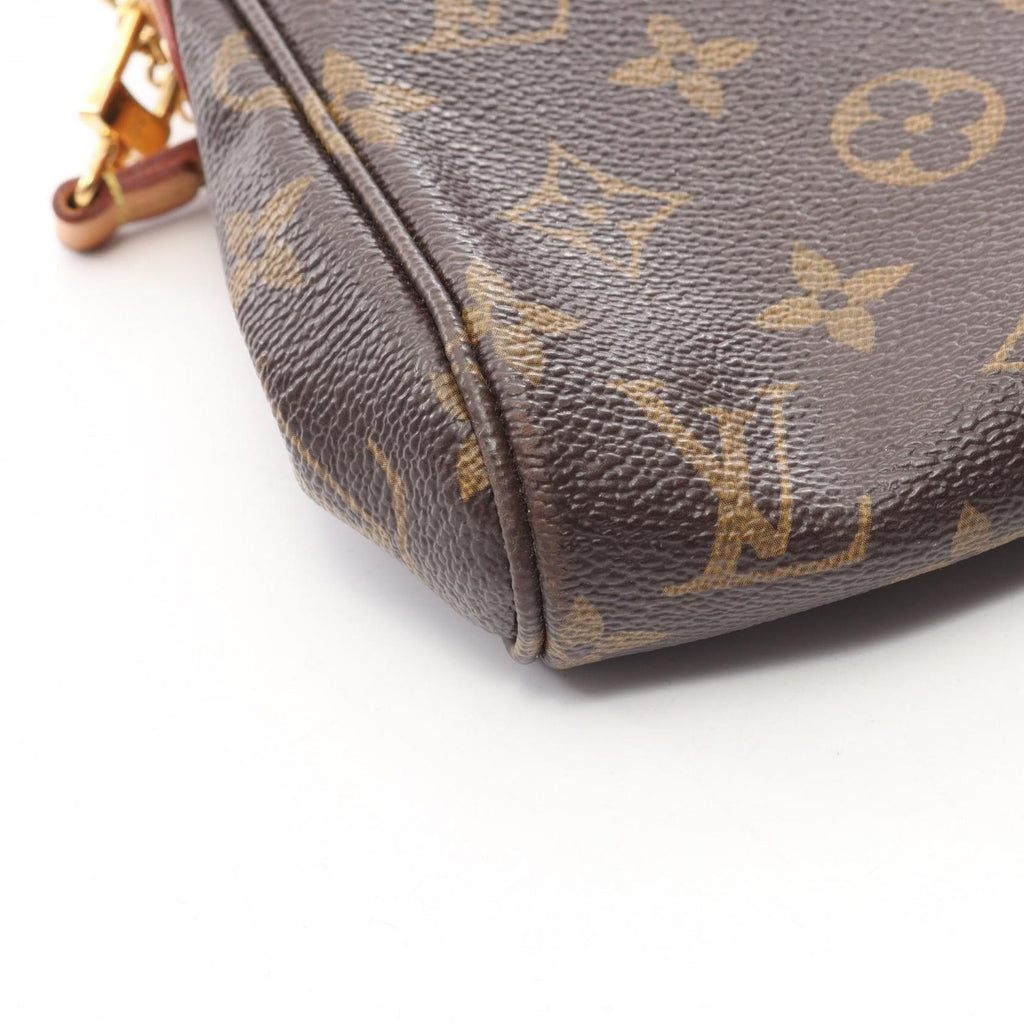 Louis Vuitton Handbag Favorite PM Leather — view 7
