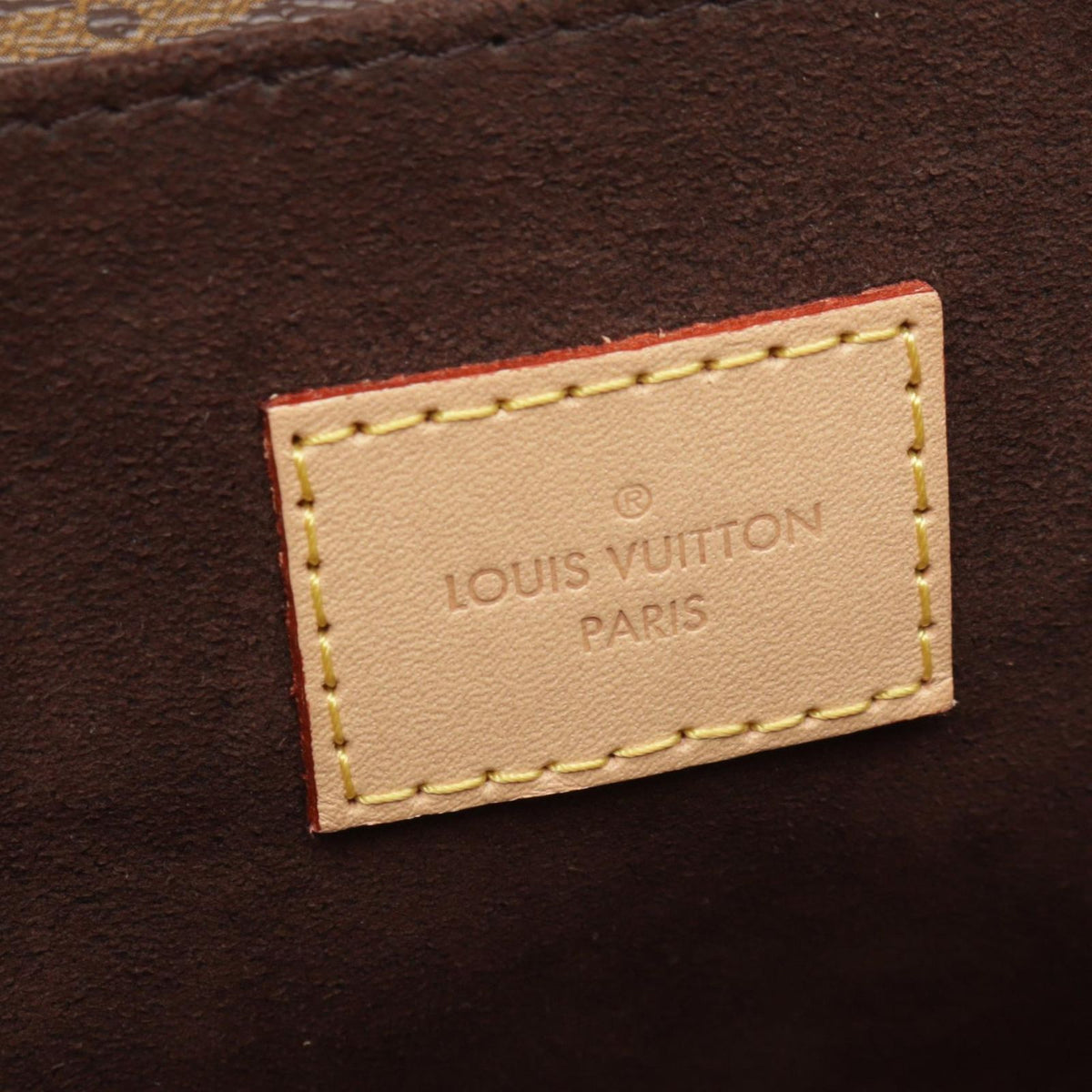 Louis Vuitton Handbag Pochette Metis MM Monogram Leather — view 4
