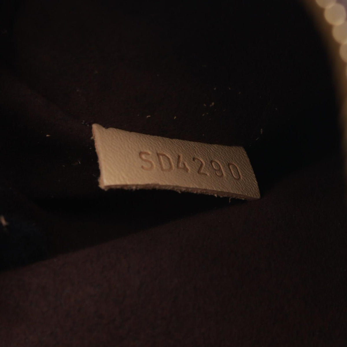 Louis Vuitton Handbag Pochette Metis MM Monogram Leather — view 5