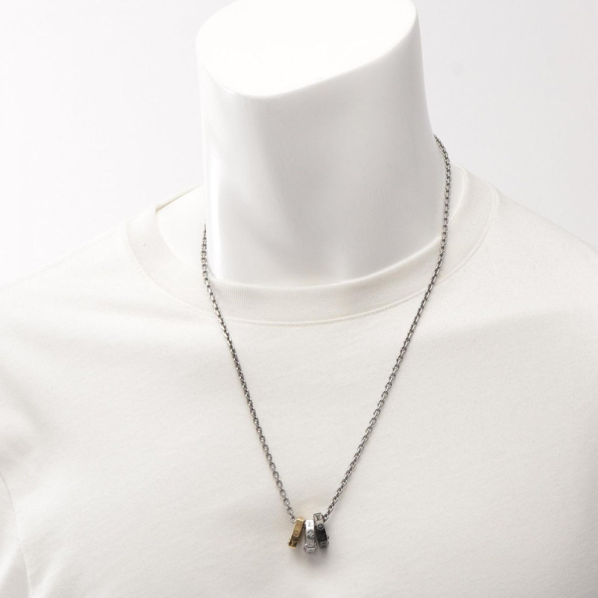 Louis Vuitton Necklace Monogram Gold — view 6
