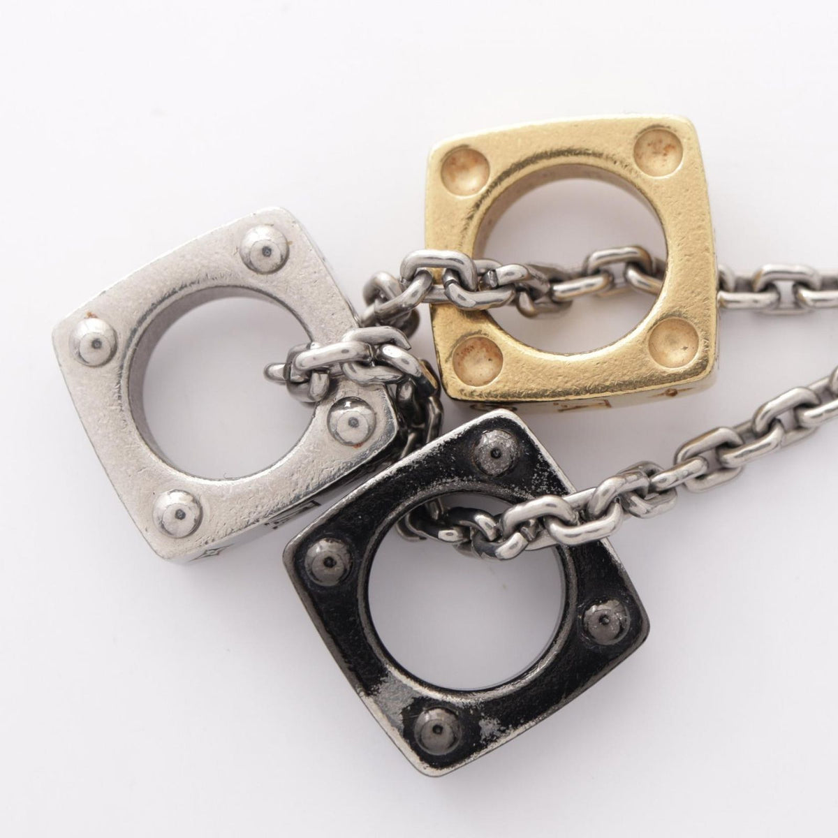 Louis Vuitton Necklace Monogram Gold — view 8