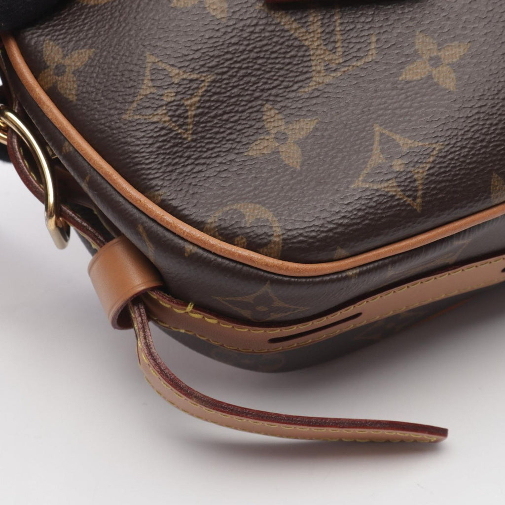 Louis Vuitton Shoulder Bag Boite Chapeau Souple MM Monogram Leather — view 7