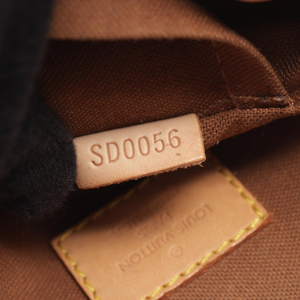 Louis Vuitton Handbag Batignolles Leather — view 5