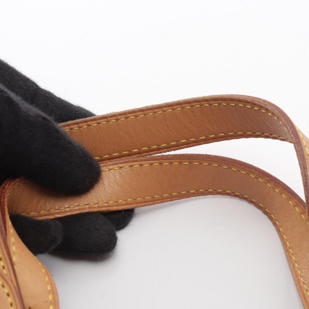 Louis Vuitton Handbag Batignolles Leather — view 8