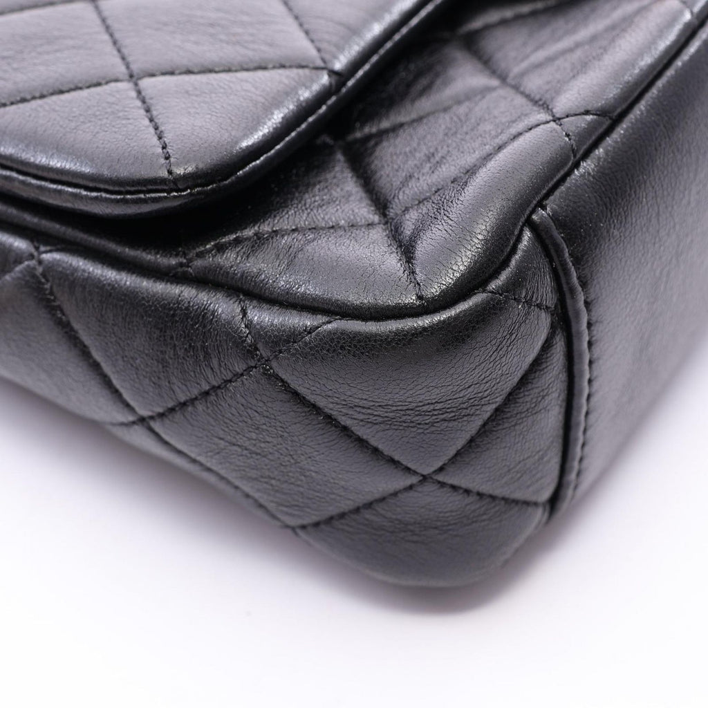 Chanel Shoulder Bag Quilted Flap Black Lambskin Chain — view 6