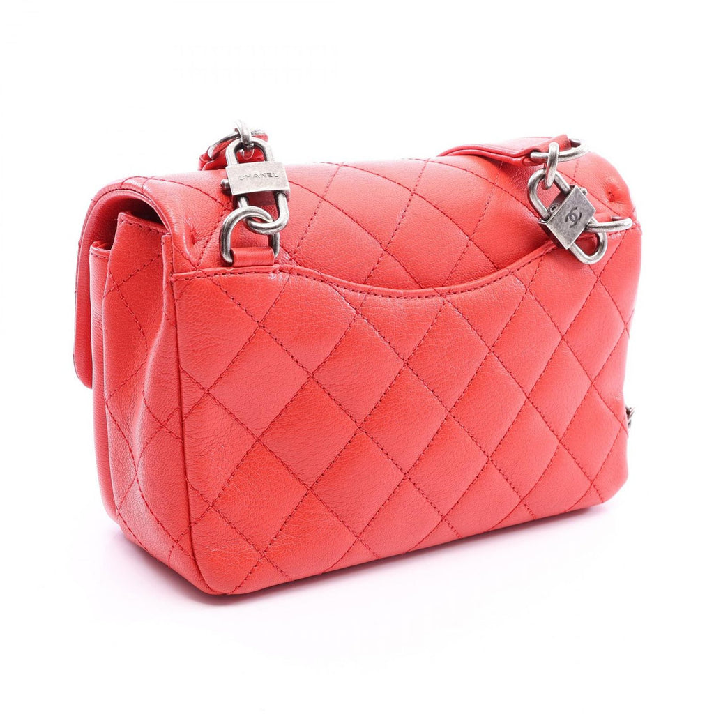 Chanel Shoulder Bag Quilted Red Leather Flap Chain — view 2