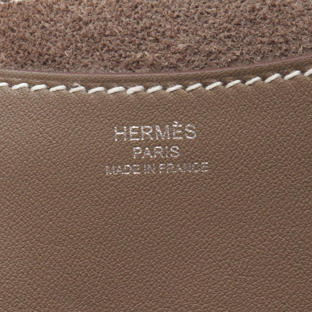 Hermes Handbag in the Loop 23 Etoupe — view 4
