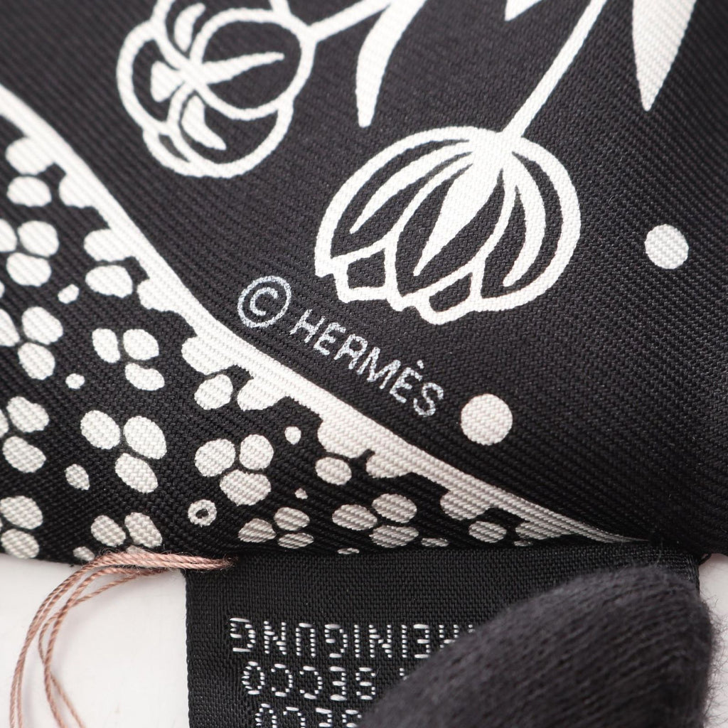 Hermes Scarf Twilly les Leopards Bandana Silk — view 4